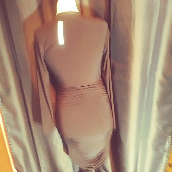 Dress - Picture 3 of 5